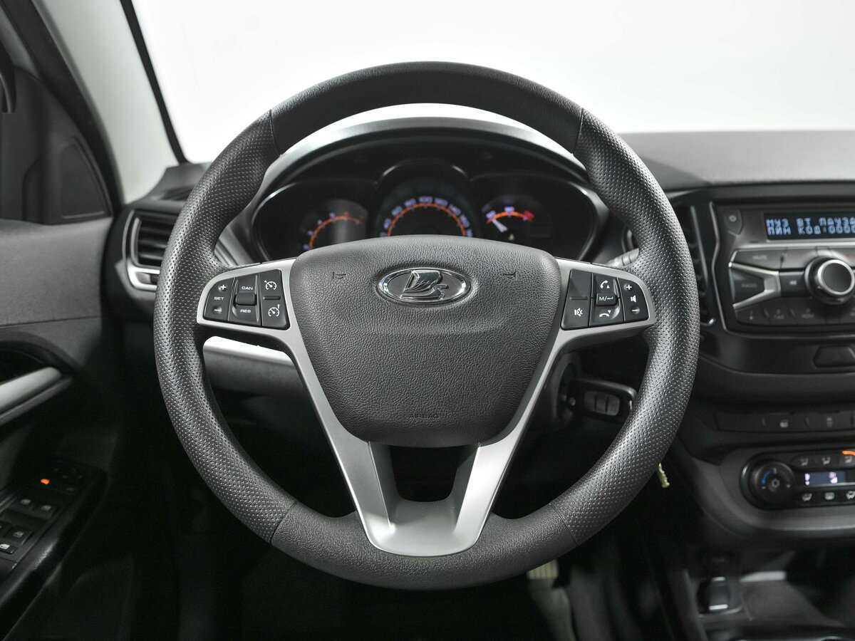 Lada (ВАЗ) Vesta 2018 года с пробегом. Фото: #8