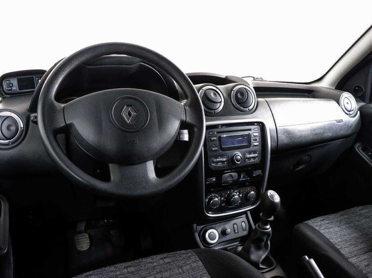 Renault Duster 2013 года с пробегом. Фото: #10
