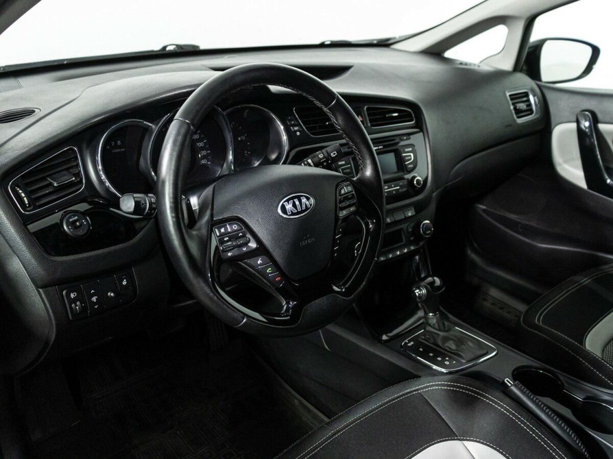 Kia Ceed 2013 года с пробегом. Фото: #10