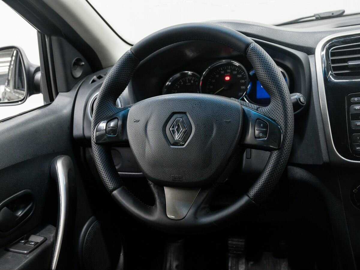 Renault Sandero 2016 года с пробегом. Фото: #9