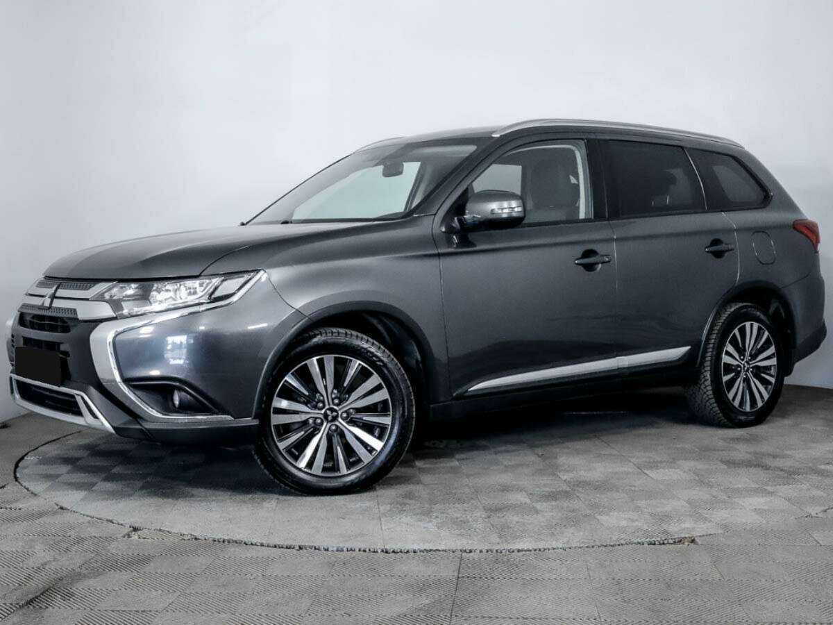 Mitsubishi Outlander 2018 года с пробегом. Посмотреть фото