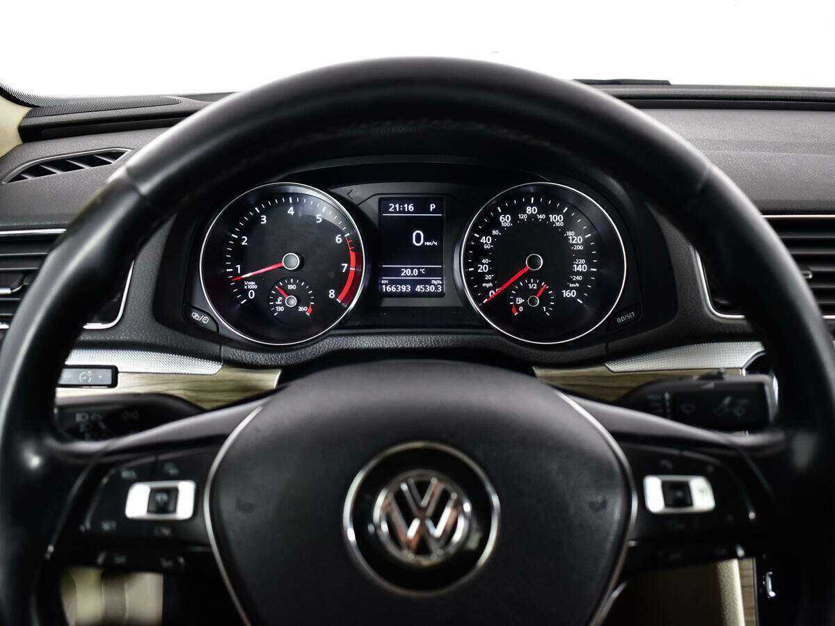 Volkswagen Passat 2016 года с пробегом. Фото: #10