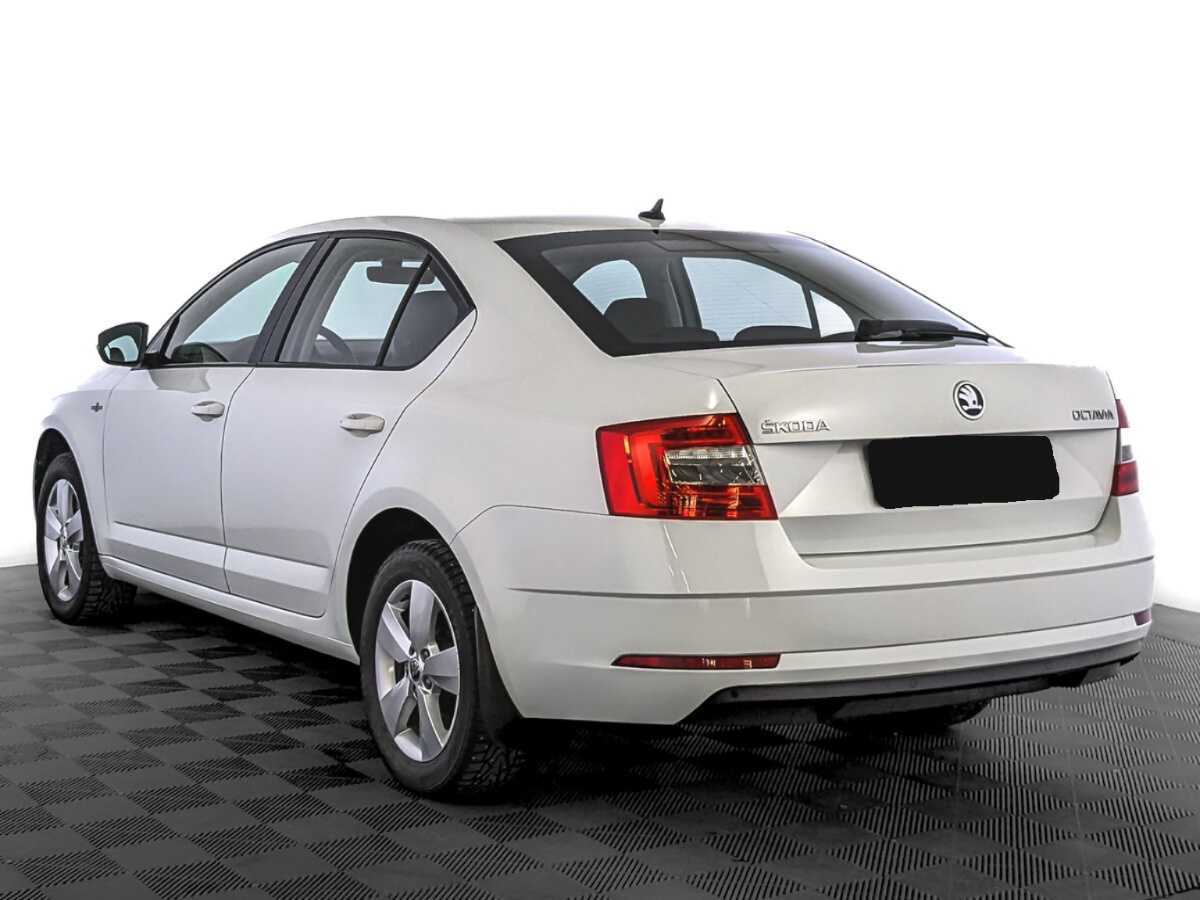 Skoda Octavia 2019 года с пробегом. Фото: #6