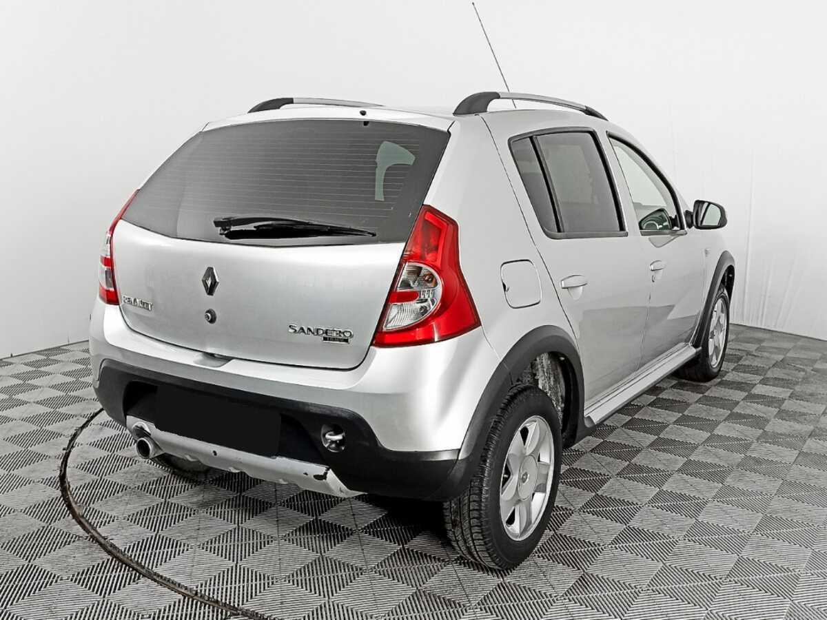 Renault Sandero 2013 года с пробегом. Фото: #4