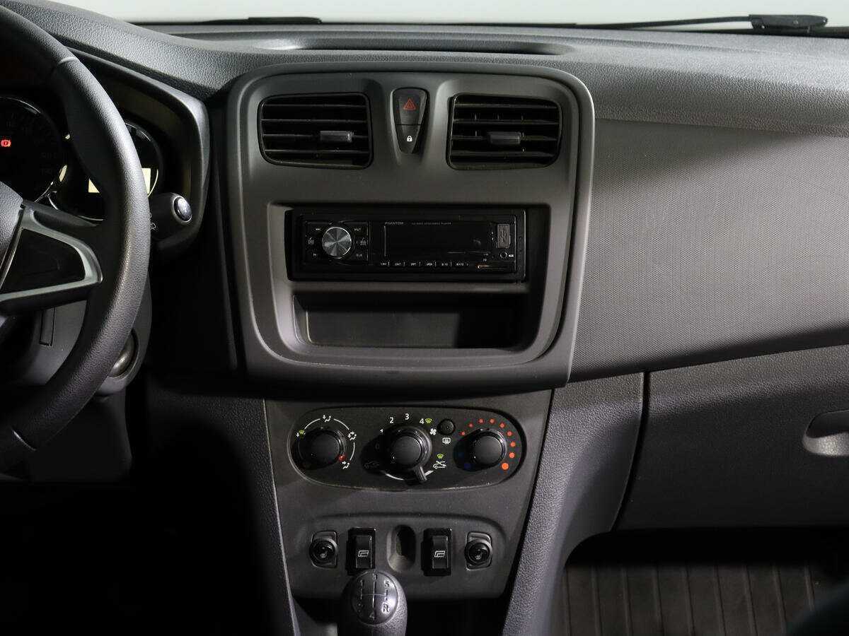 Renault Sandero 2019 года с пробегом. Фото: #12