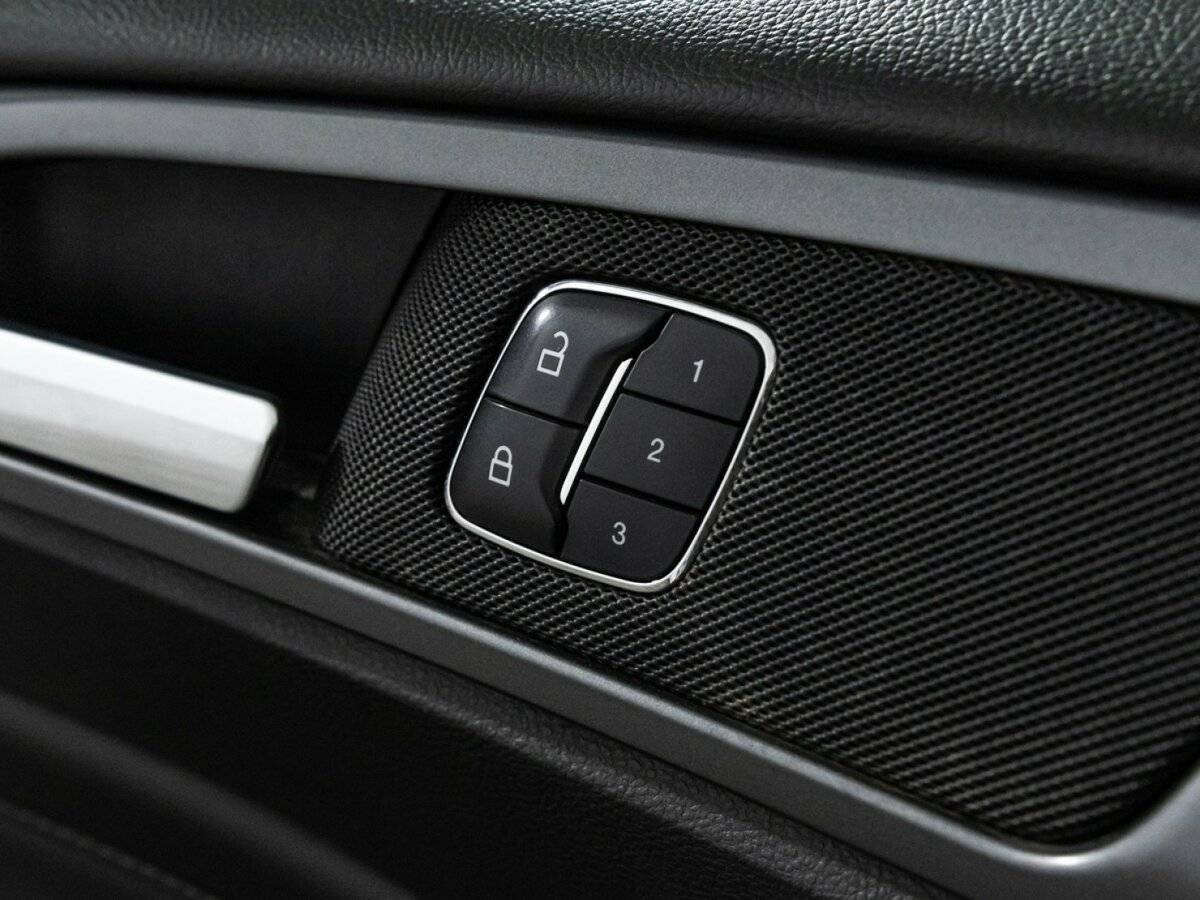 Ford Mondeo 2015 года с пробегом. Фото: #15