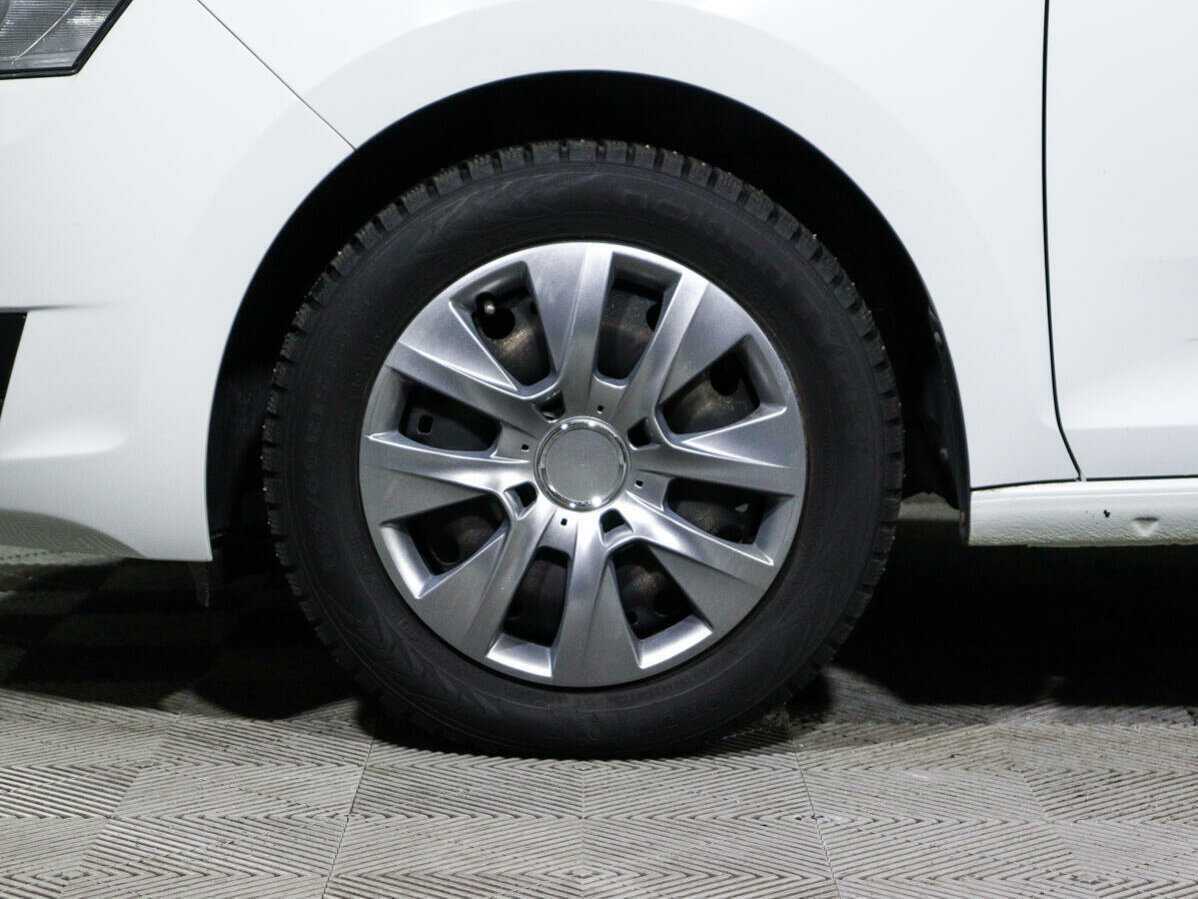 Skoda Rapid 2019 года с пробегом. Фото: #12