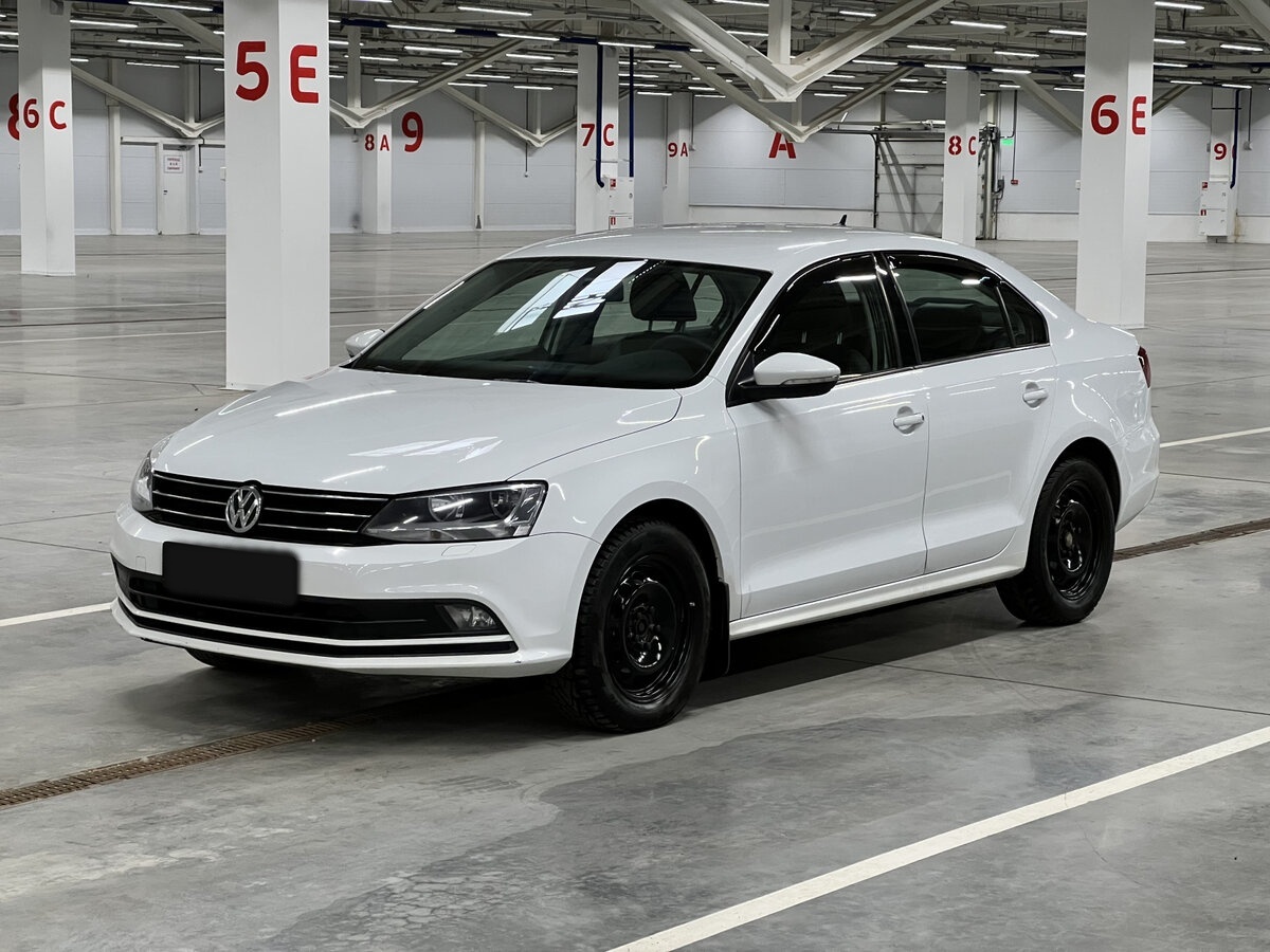 Volkswagen Jetta 2016 года с пробегом. Посмотреть фото