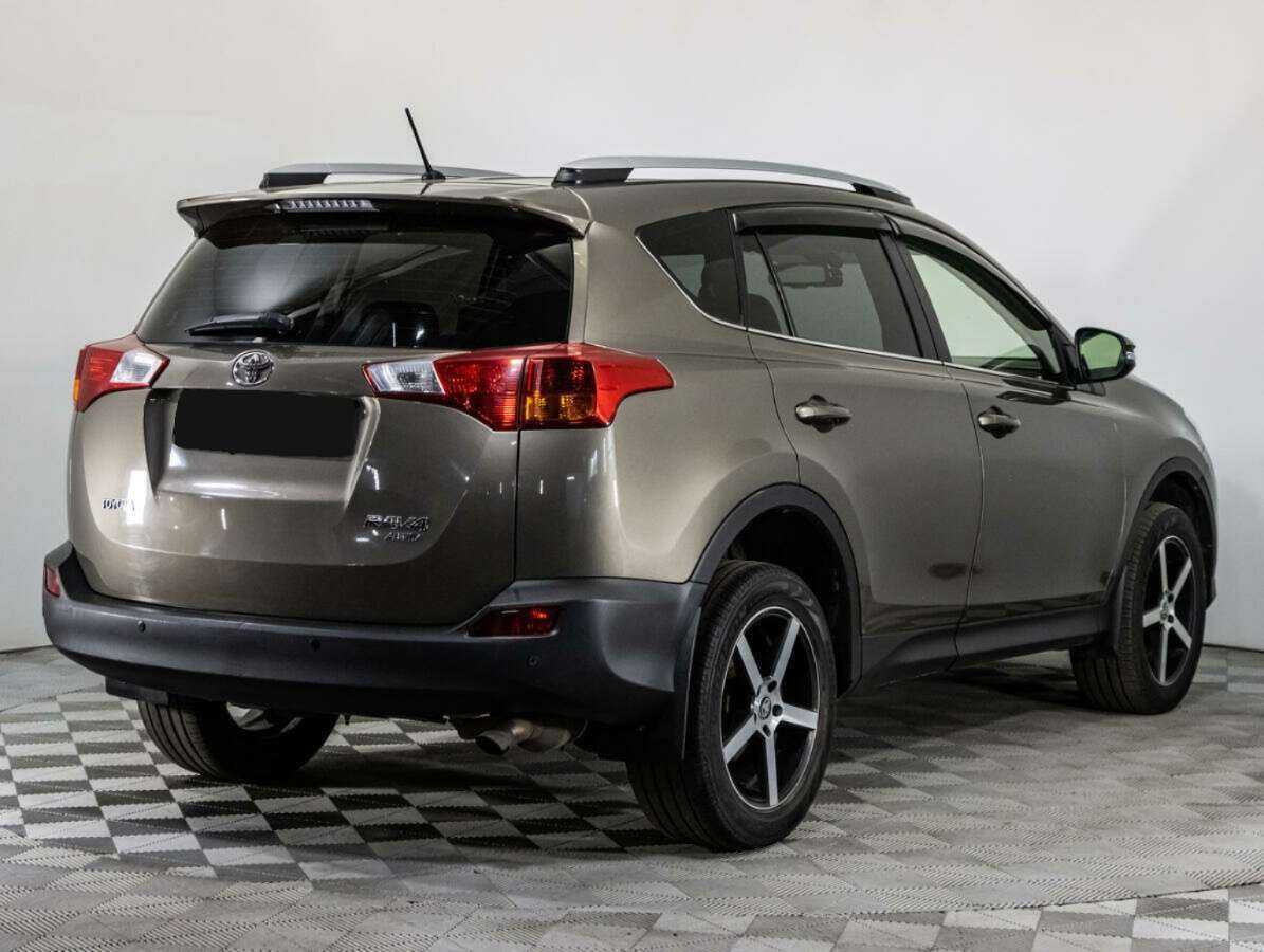 Toyota RAV4 2014 года с пробегом. Фото: #4