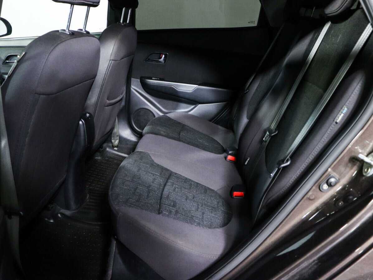 Kia Rio 2014 года с пробегом. Фото: #7