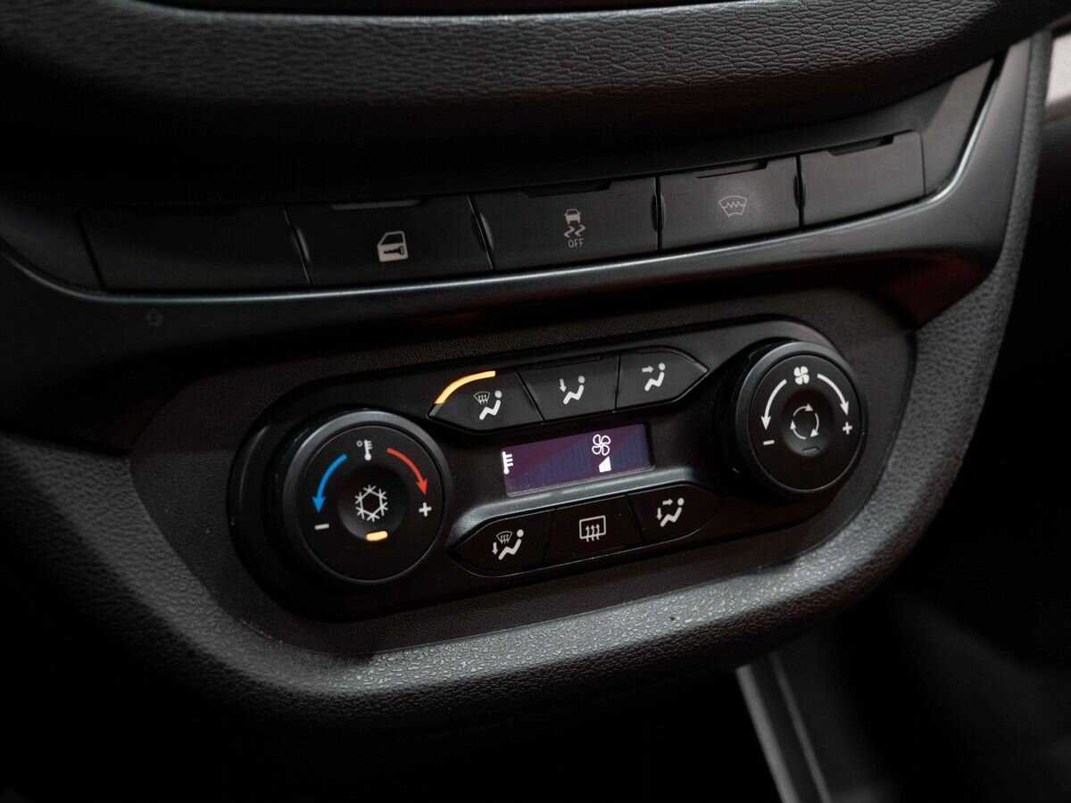 Lada (ВАЗ) Vesta 2021 года с пробегом. Фото: #19