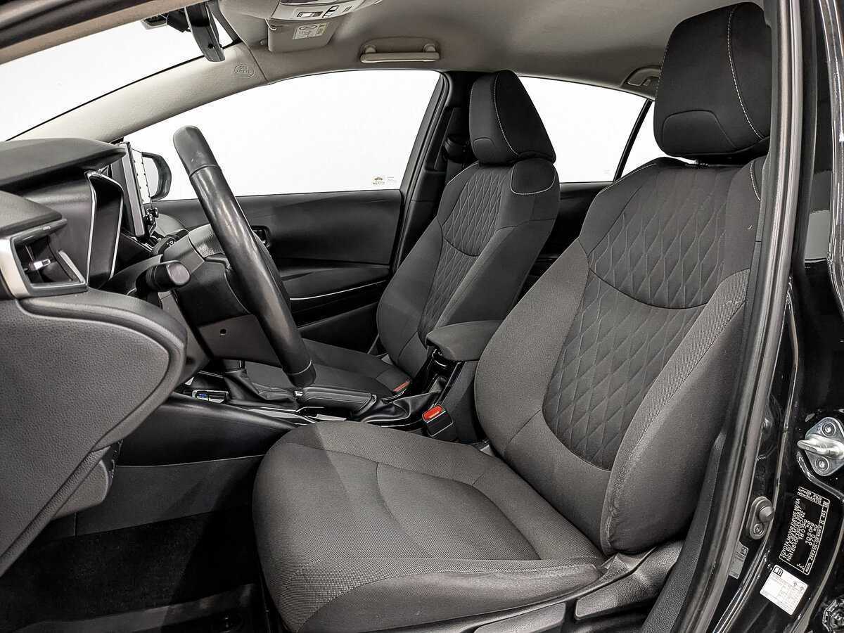 Toyota Corolla 2019 года с пробегом. Фото: #19