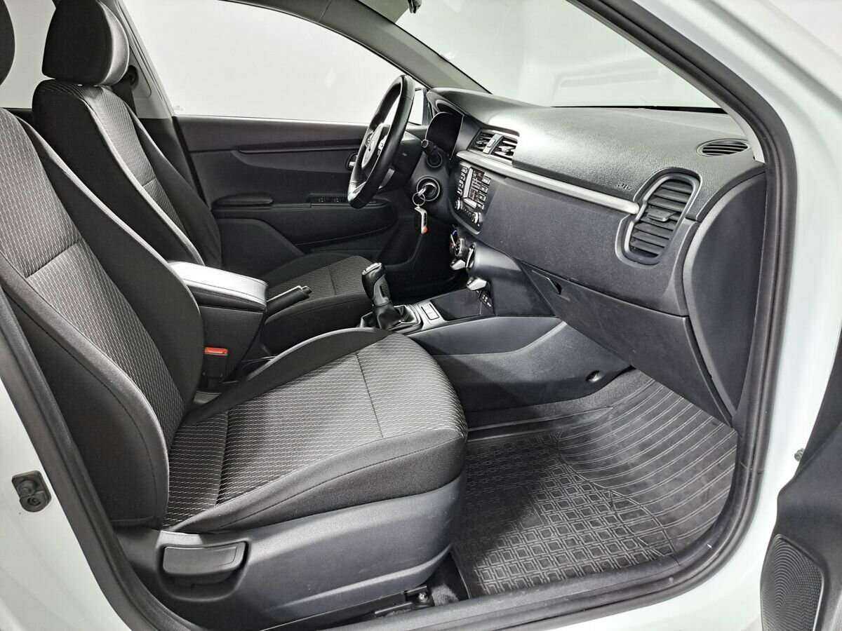Kia Rio 2018 года с пробегом. Фото: #8