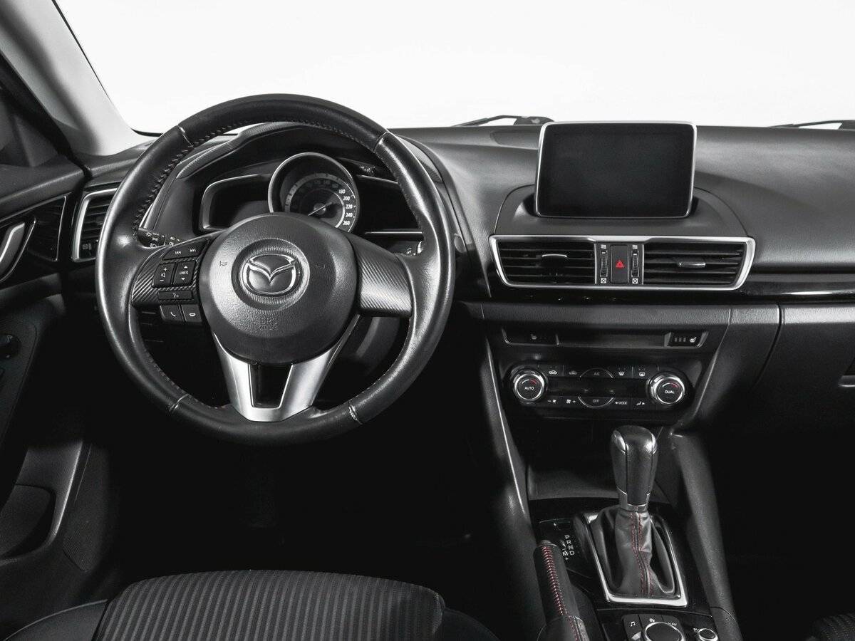 Mazda 3 2016 года с пробегом. Фото: #11