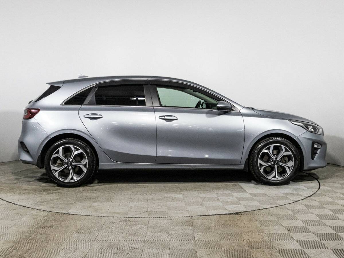Kia Ceed 2021 года с пробегом. Фото: #3
