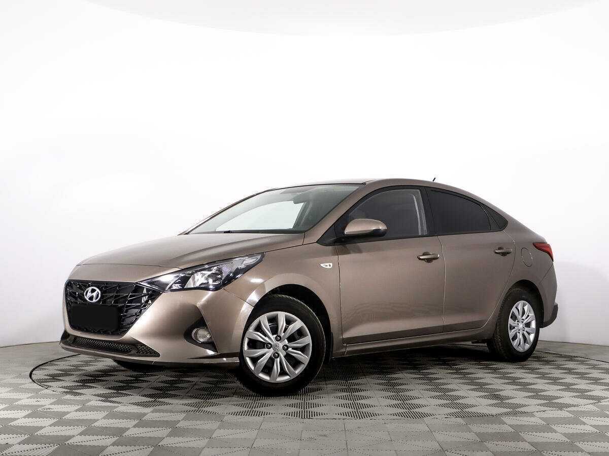 Hyundai Solaris 2022 года с пробегом. Посмотреть фото