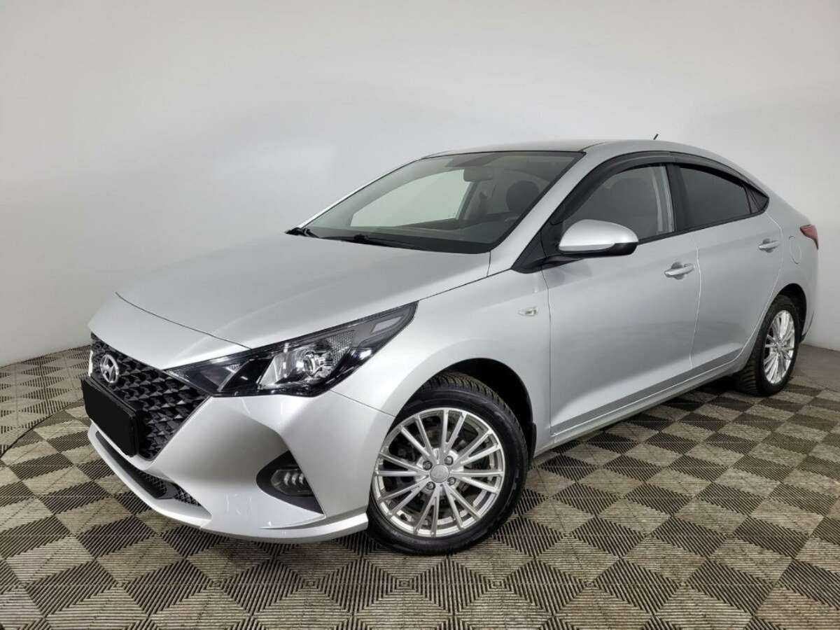 Hyundai Solaris 2021 года с пробегом. Посмотреть фото