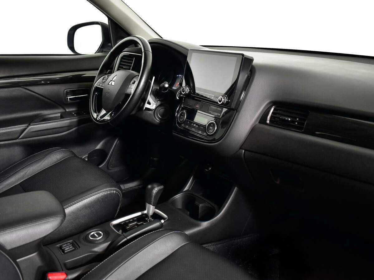 Mitsubishi Outlander 2016 года с пробегом. Фото: #8