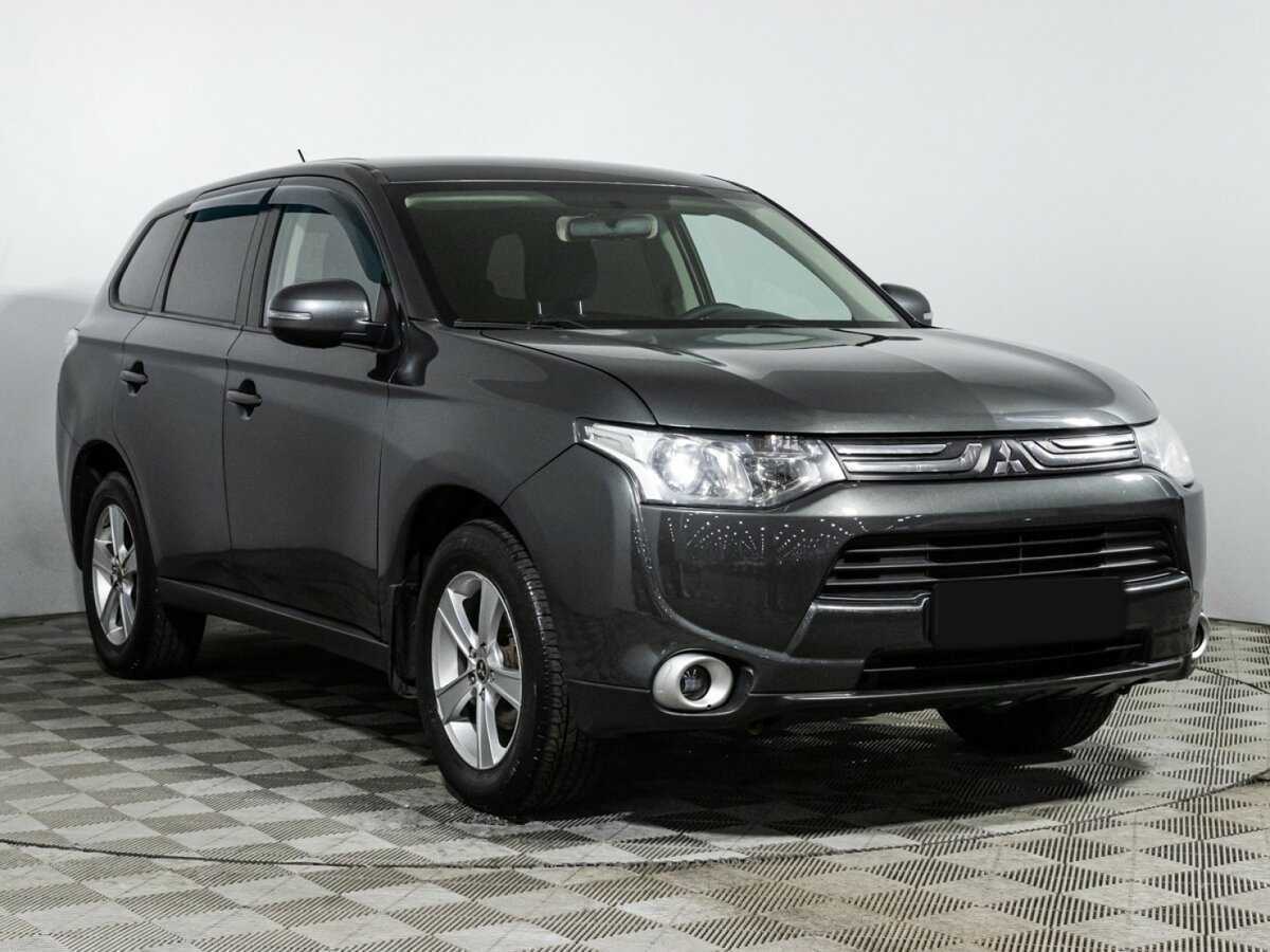 Mitsubishi Outlander 2013 года с пробегом. Фото: #2