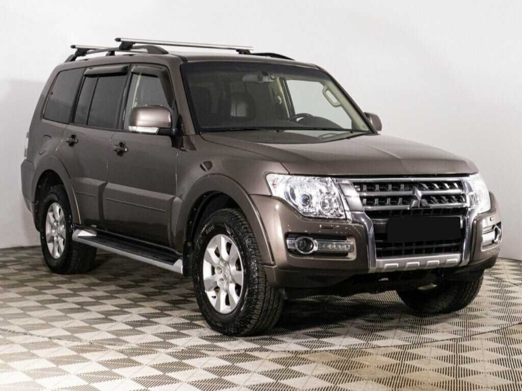 Mitsubishi Pajero 2014 года с пробегом. Фото: #2