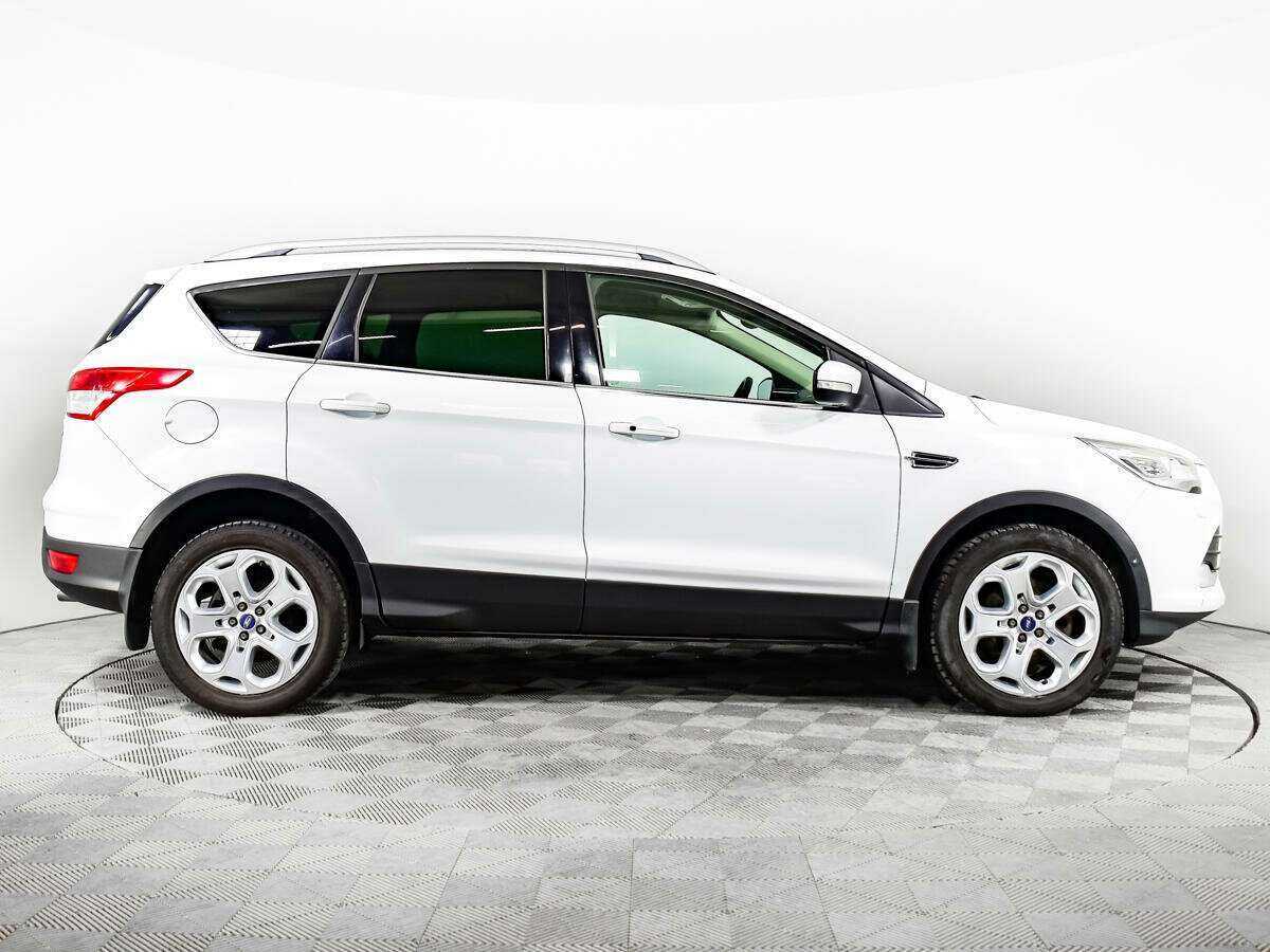 Ford Kuga 2013 года с пробегом. Фото: #3