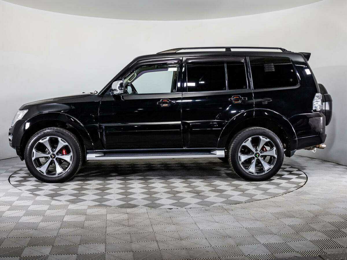 Mitsubishi Pajero 2015 года с пробегом. Фото: #7