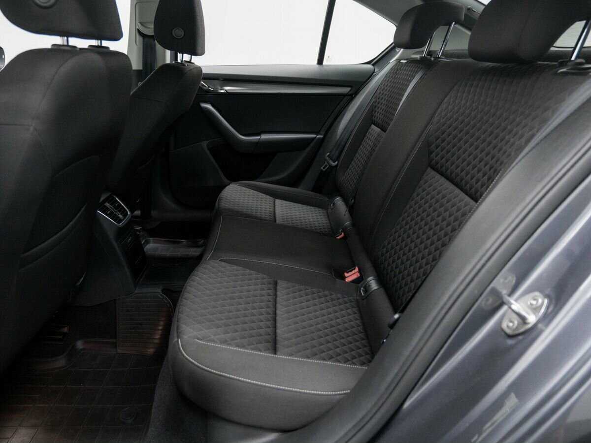 Skoda Octavia 2017 года с пробегом. Фото: #11