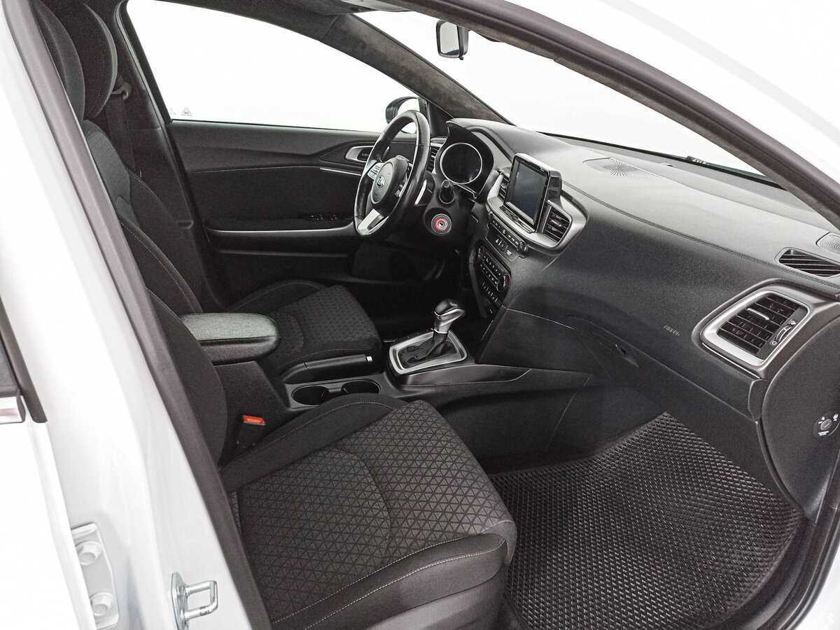 Kia Ceed 2018 года с пробегом. Фото: #8