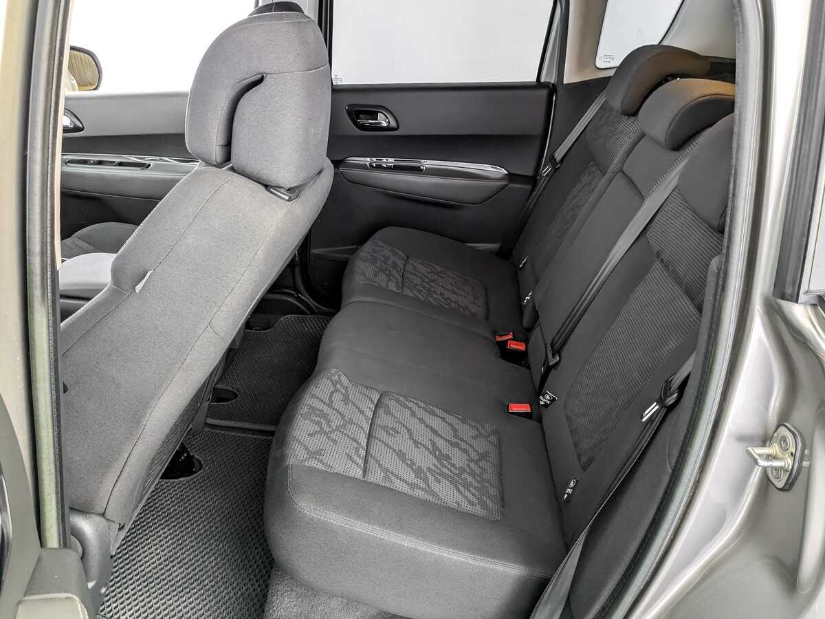 Peugeot 3008 2012 года с пробегом. Фото: #11