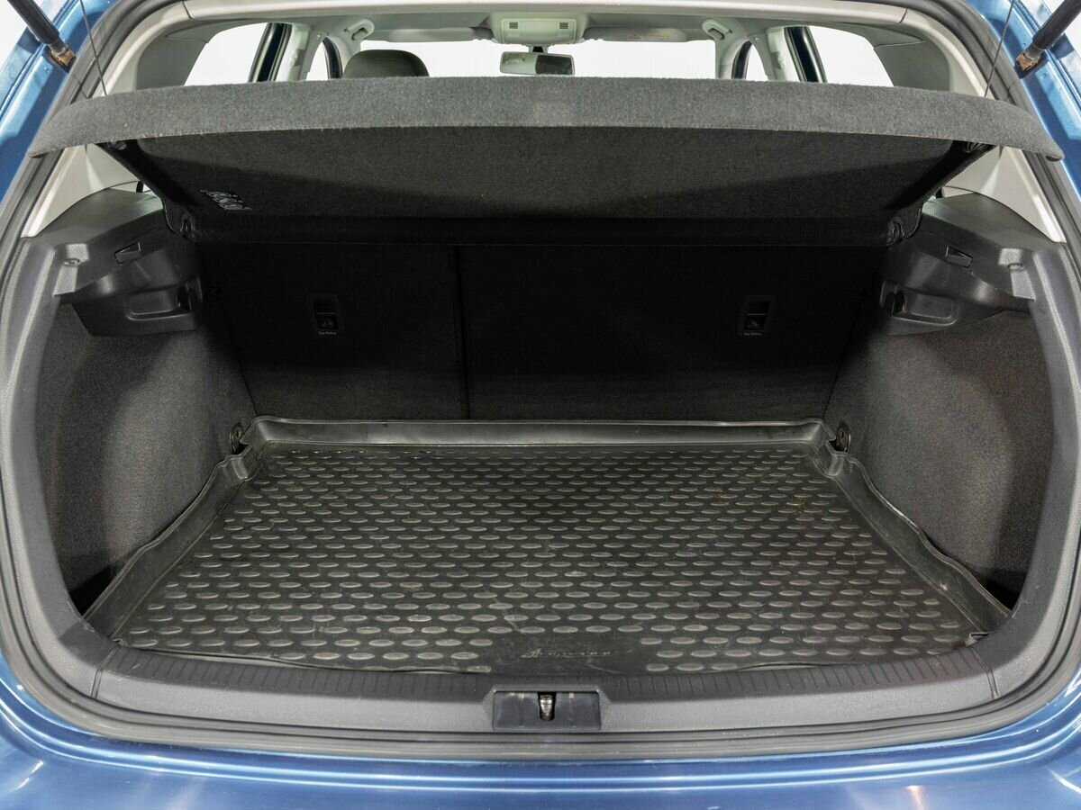 Volkswagen Golf 2013 года с пробегом. Фото: #19