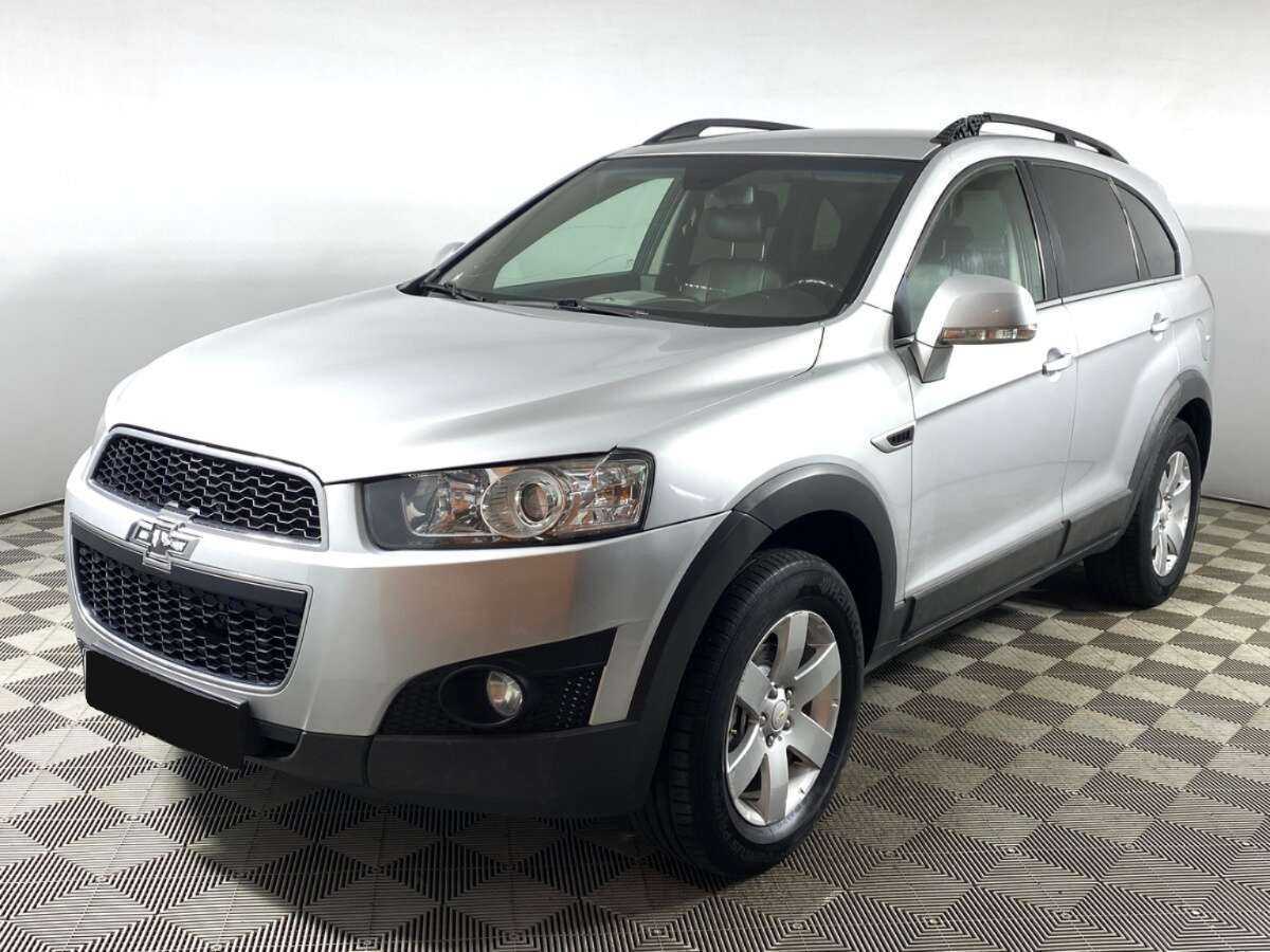 Chevrolet Captiva 2012 года с пробегом. Посмотреть фото