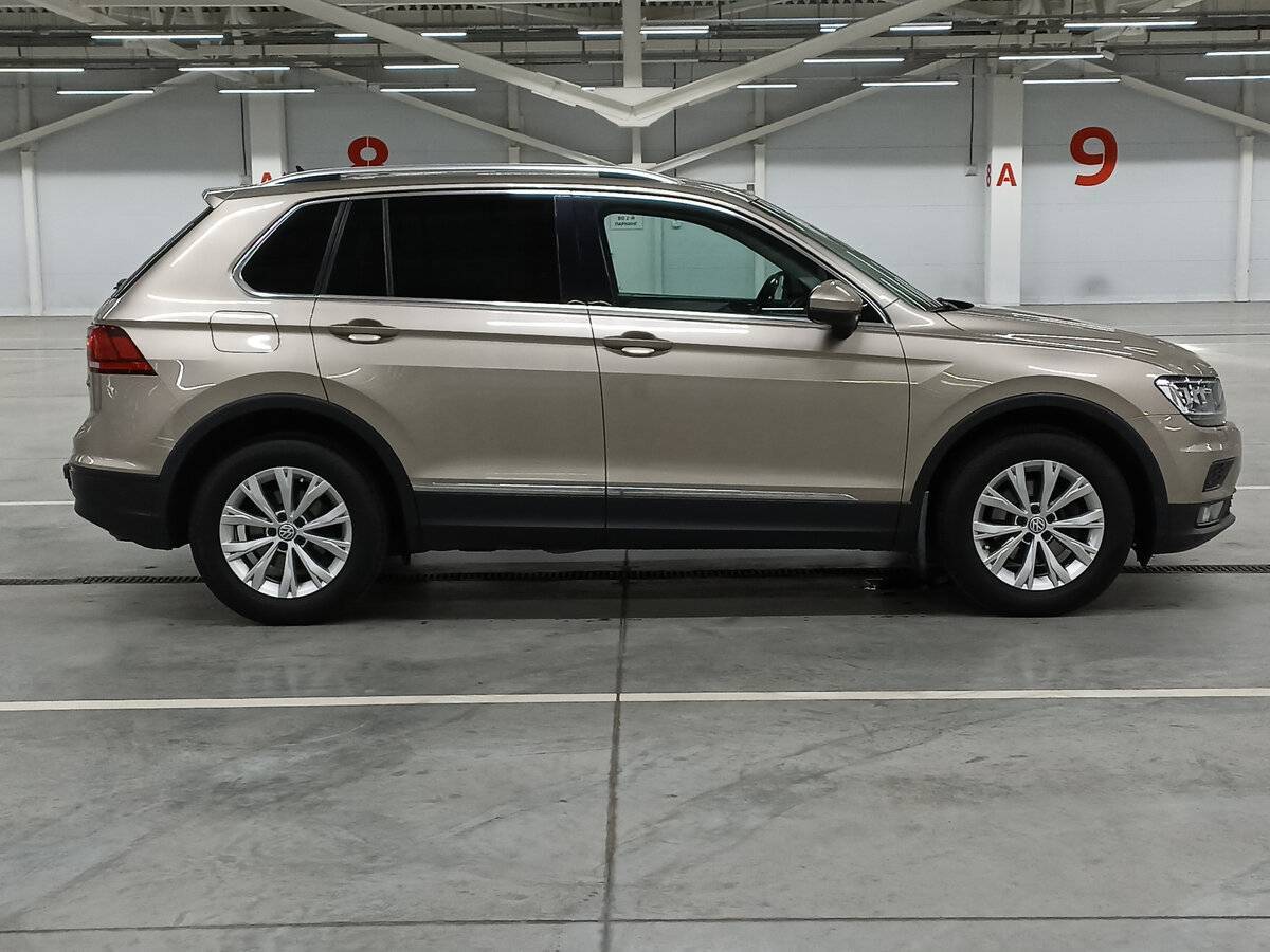 Volkswagen Tiguan 2017 года с пробегом. Фото: #3