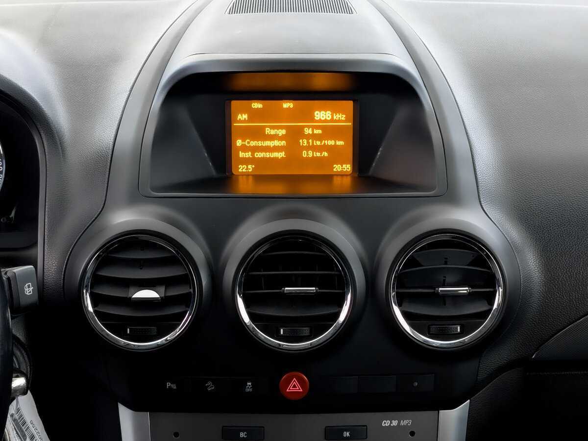 Opel Antara 2012 года с пробегом. Фото: #14