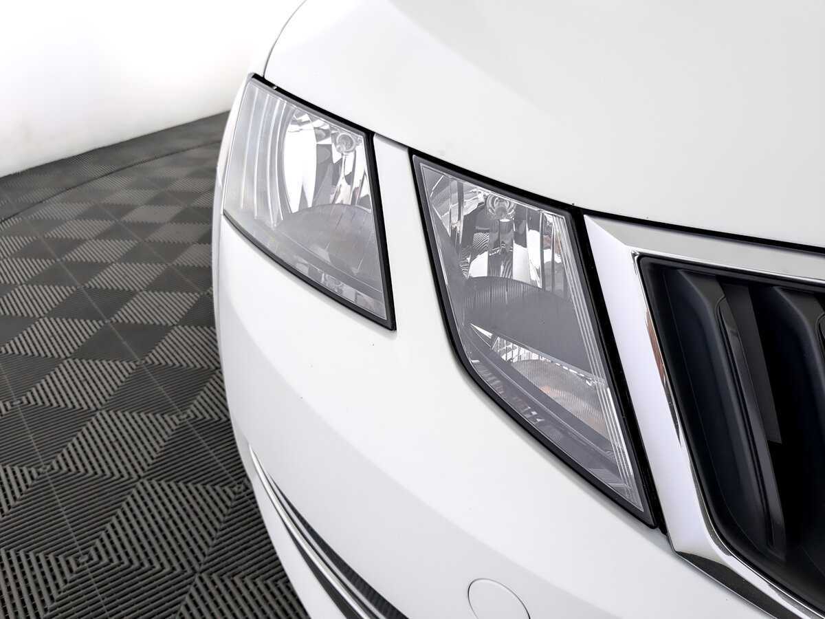 Skoda Octavia 2019 года с пробегом. Фото: #15