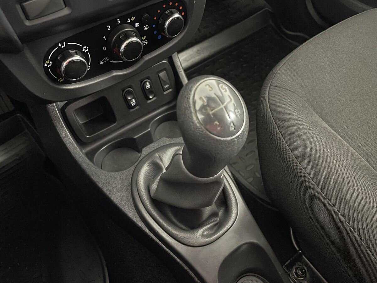 Renault Duster 2016 года с пробегом. Фото: #11