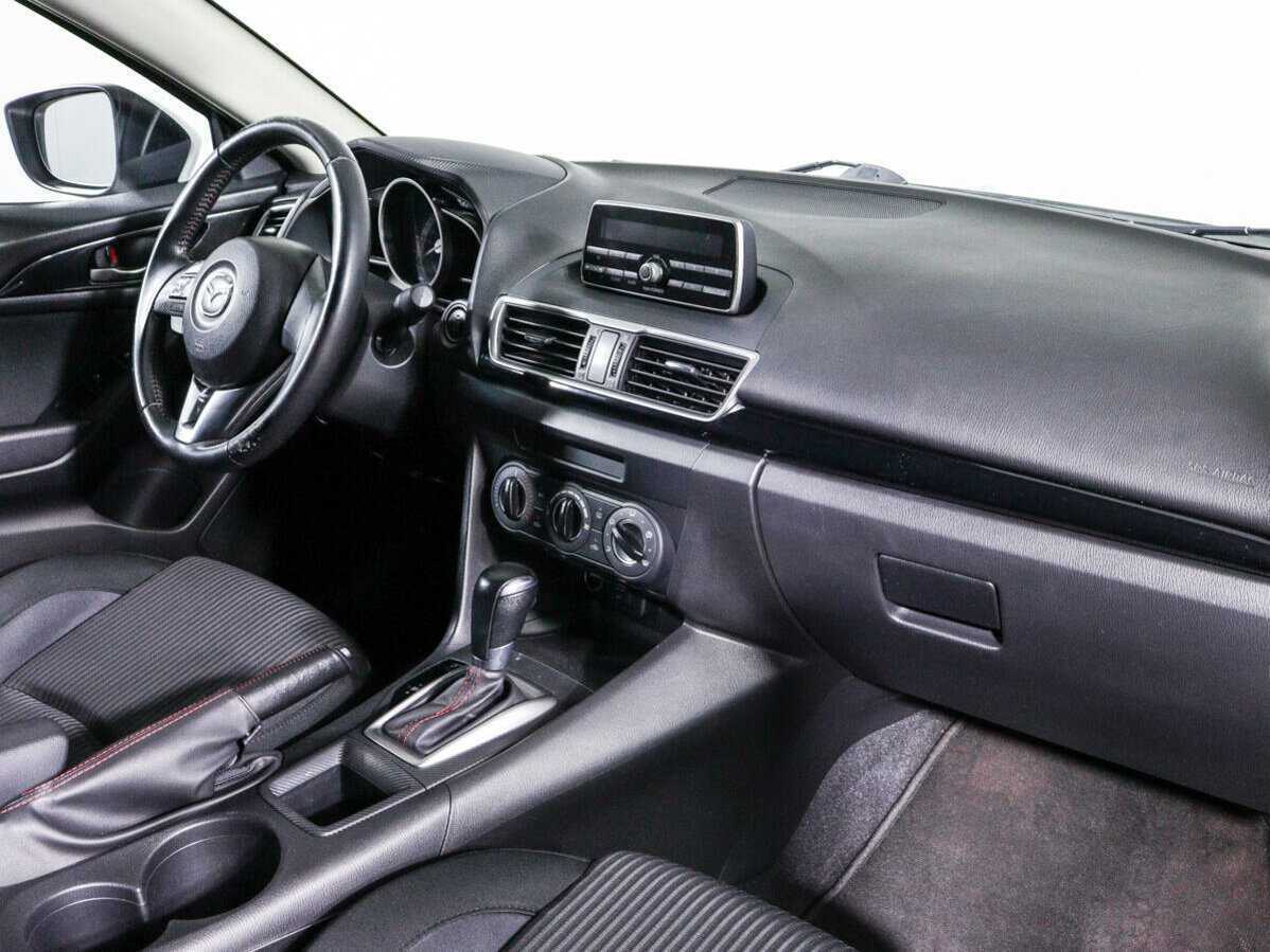 Mazda 3 2014 года с пробегом. Фото: #6