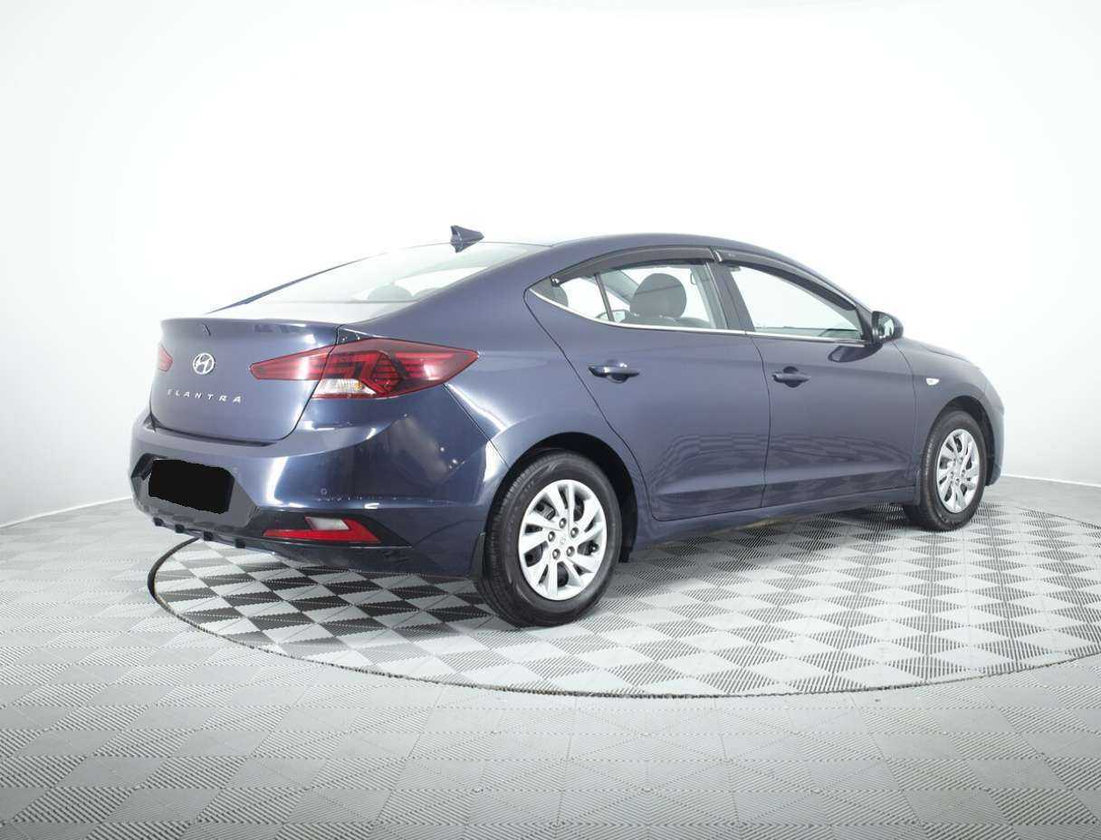 Hyundai Elantra 2020 года с пробегом. Фото: #4