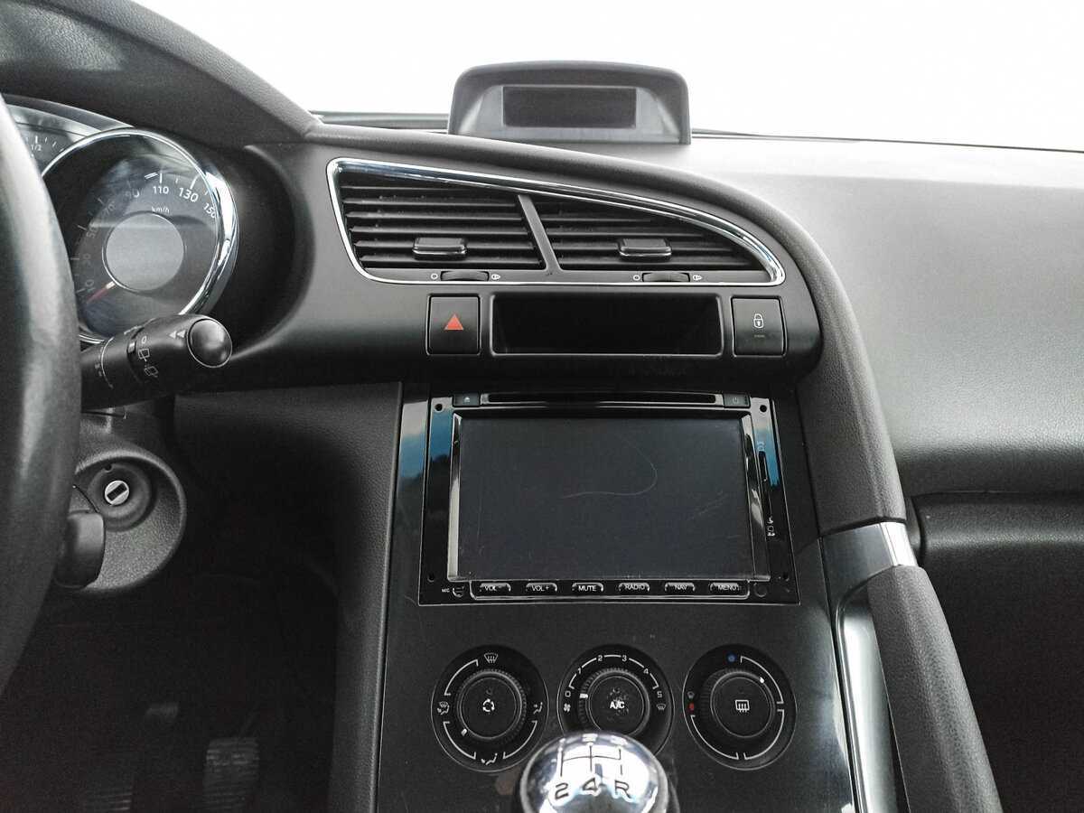 Peugeot 3008 2012 года с пробегом. Фото: #11