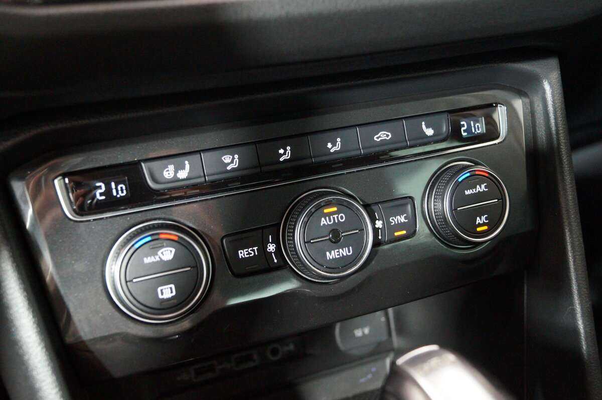 Volkswagen Tiguan 2018 года с пробегом. Фото: #20