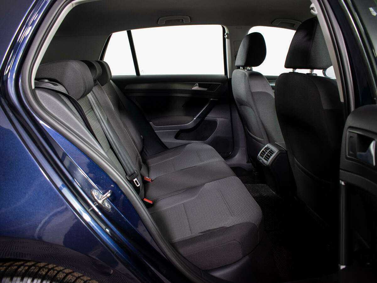 Volkswagen Golf 2013 года с пробегом. Фото: #9