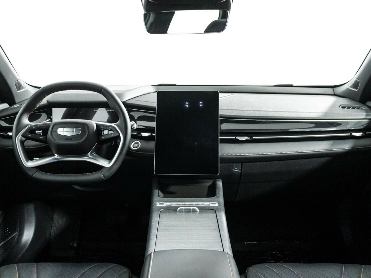 Geely Preface 2024 года с пробегом. Фото: #12