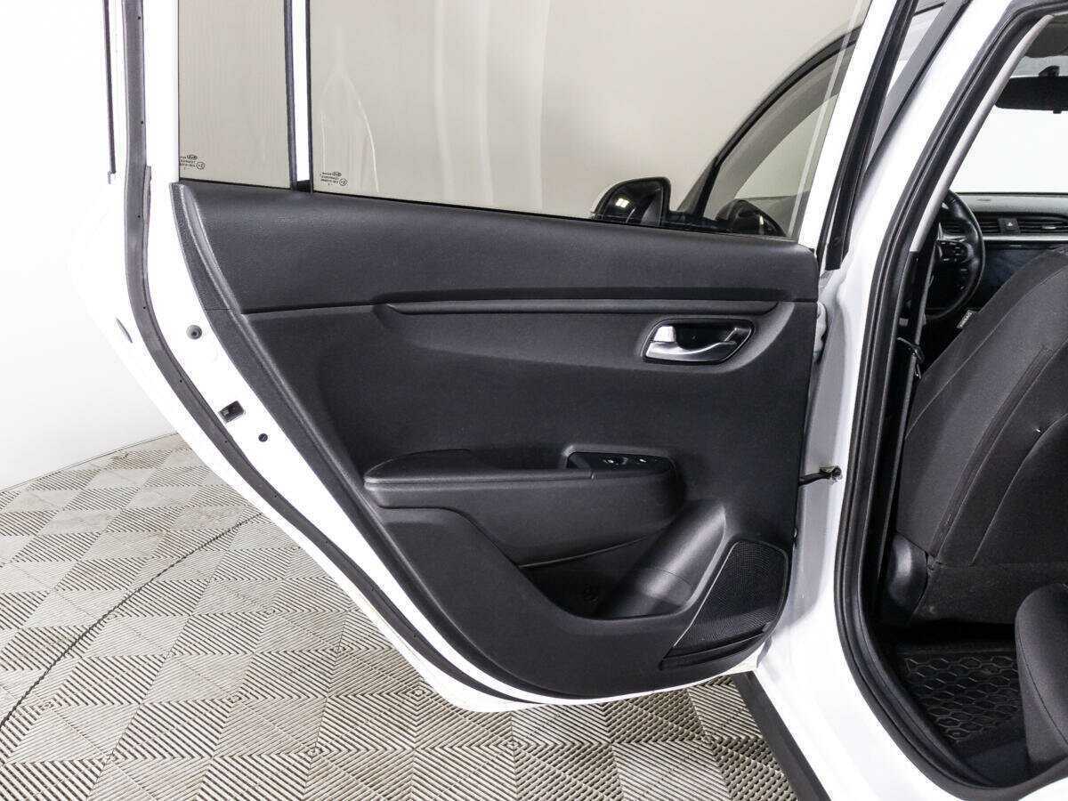 Kia Rio 2021 года с пробегом. Фото: #23