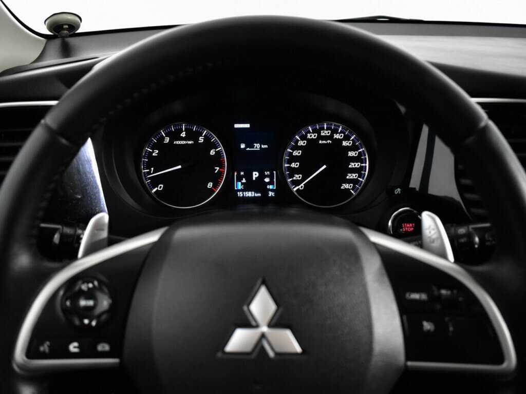 Mitsubishi Outlander 2012 года с пробегом. Фото: #10