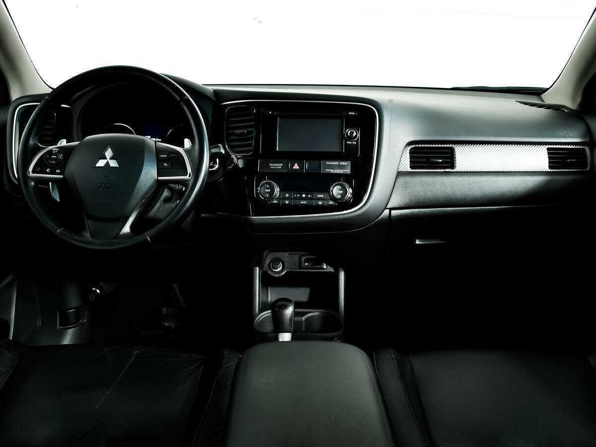 Mitsubishi Outlander 2012 года с пробегом. Фото: #8