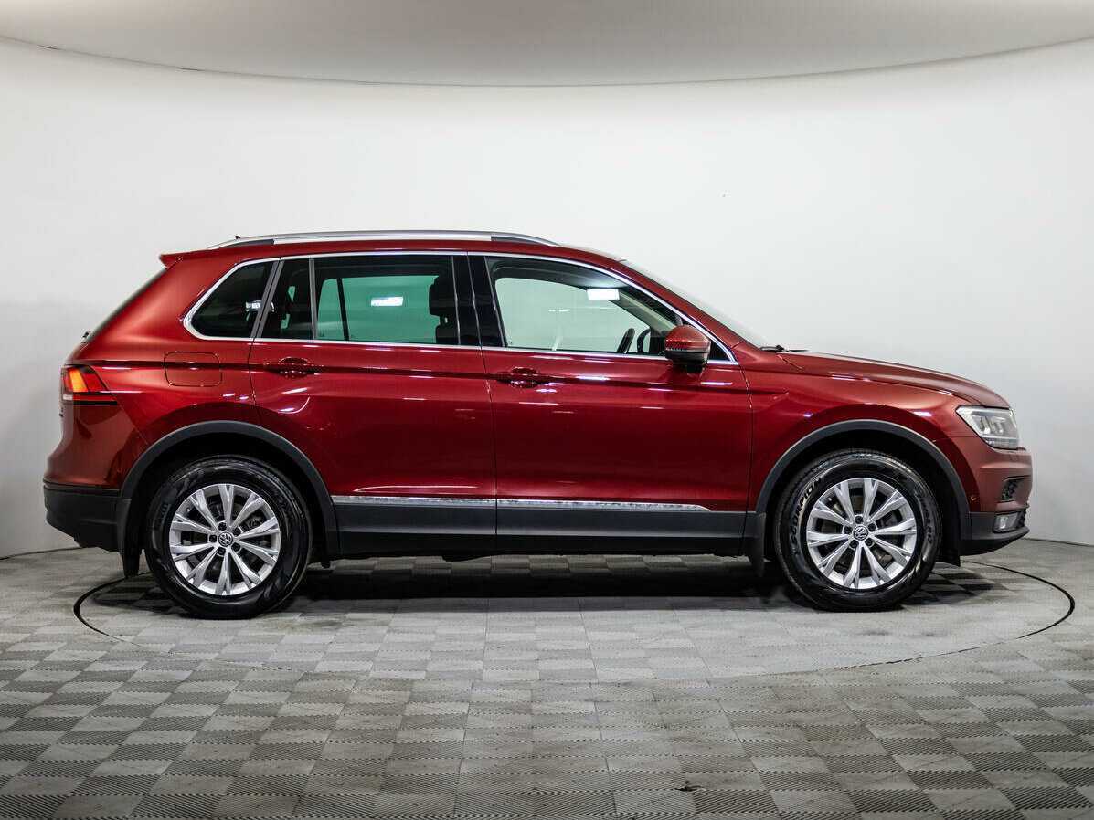 Volkswagen Tiguan 2017 года с пробегом. Фото: #3