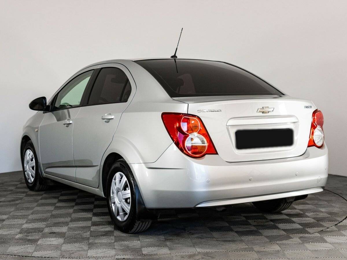 Chevrolet Aveo 2015 года с пробегом. Фото: #5