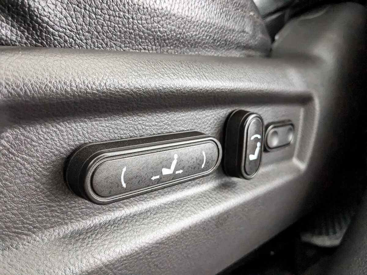 Hyundai Santa Fe 2012 года с пробегом. Фото: #21