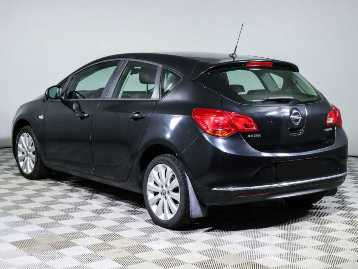 Opel Astra 2012 года с пробегом. Фото: #5