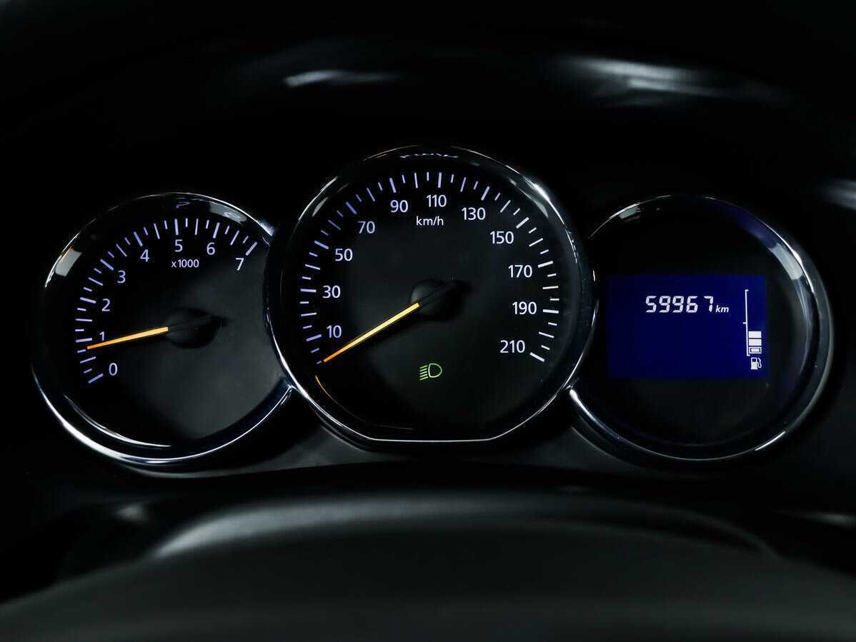 Renault Logan 2018 года с пробегом. Фото: #9