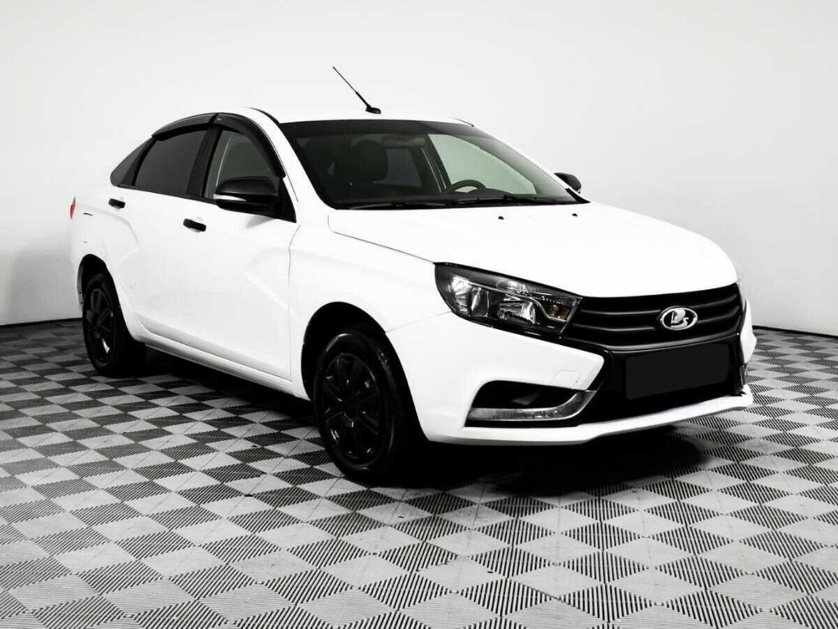 Lada (ВАЗ) Vesta 2021 года с пробегом. Фото: #2